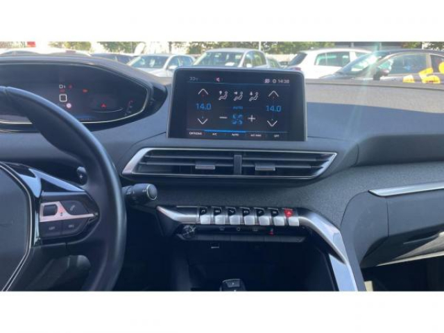 PEUGEOT 5008 Allure 1.5 BlueHDi 130cv EAT8 + Attelage + Roue de secours + Hayon électrique