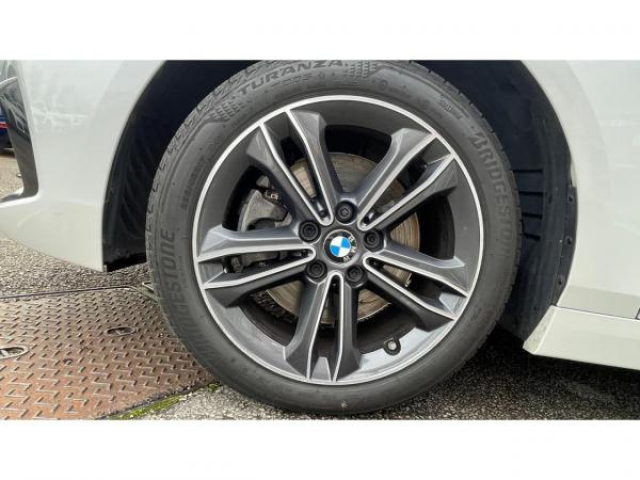 BMW SERIE 1 Edition Sport 116d BV DKG + Toit ouvrant en verre panoramique