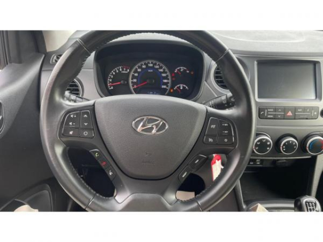 HYUNDAI i10 Intuitive 1.0 66cv + NAVIGATION TOMTOM + CARPLAY + JANTE ALU