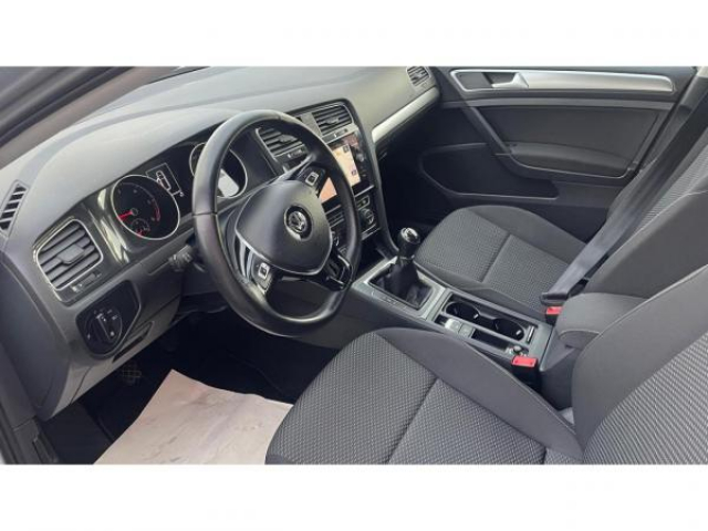 VOLKSWAGEN Golf SW TRENDLINE 1.6 TDI 115cv + CAMERA DE RECUL + Clim Automatique + Discover Media