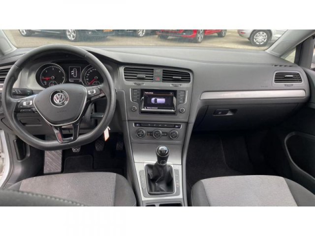 VOLKSWAGEN Golf SW Trendline 1.6 TDI 105cv + RADAR AV ET AR