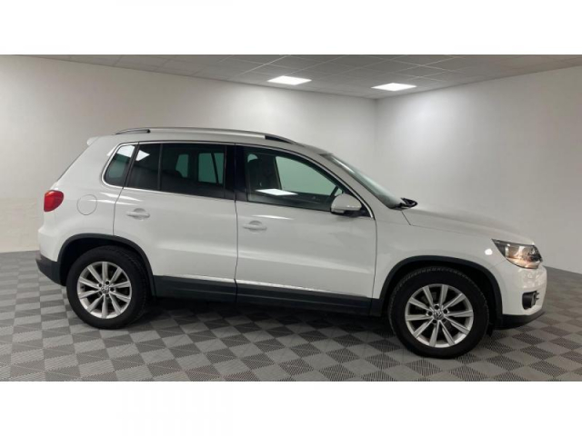 VOLKSWAGEN TIGUAN Sport & Style 2.0 TDI BlueMotion 140cv