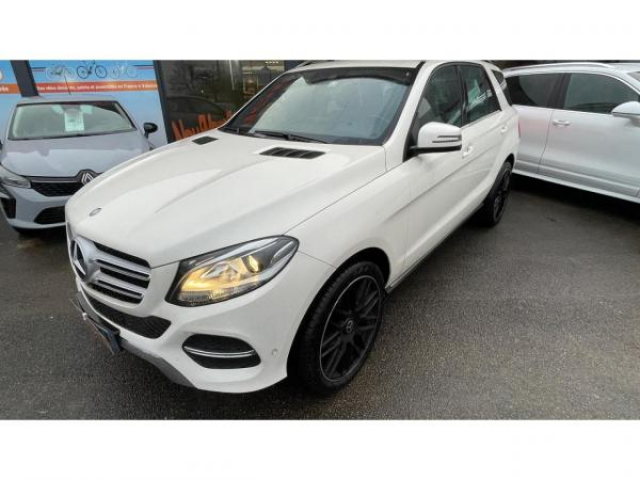 MERCEDES GLE 4-Matic 250d 9G-Tronic + CAMERA RECUL + Attelage electrique