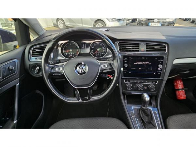 VOLKSWAGEN GOLF Confortline 1.6 TDI 115cv DSG7 + TOIT PANO + CAMERA DE RECUL