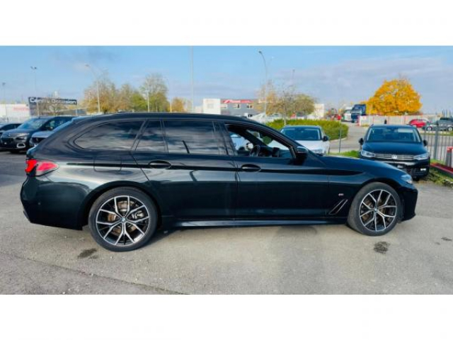 BMW SERIE 5 TOURING M-Sport 520d 190cv + Toit ouvrant panoramique + Driving Assistant + ACC avec Stop&Go