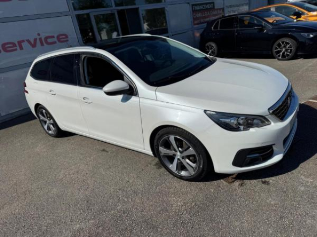 PEUGEOT 308 SW Allure 1.5 BlueHDi 130cv + TOIT PANORAMIQUE