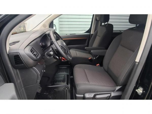 TOYOTA PROACE Verso Verso Long Dynamic 177cv 2.0 D-4D BVA 8places TVA RECUPERABLE PAS DE MALUS