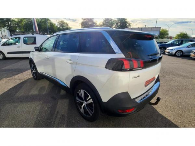 PEUGEOT 5008 Allure Pack 1.5 BlueHDi 130cv + TOIT PANO + ATTELAGE + SIEGES CUIR  CHAUFFANTS