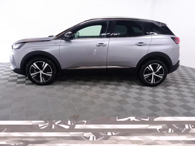 PEUGEOT 3008 GT 130cv + NEUF 0KM