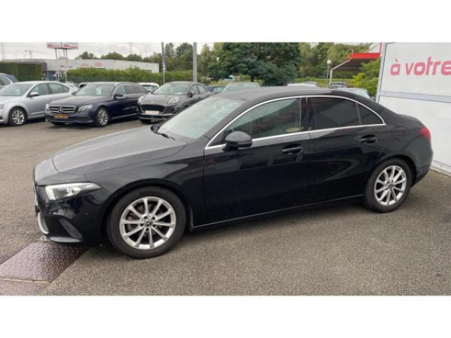 MERCEDES CLASSE A BERLINE 180d 7G-DCT Style Line + GPS grand écran couleur + Caméra de recul + SimiliCuir