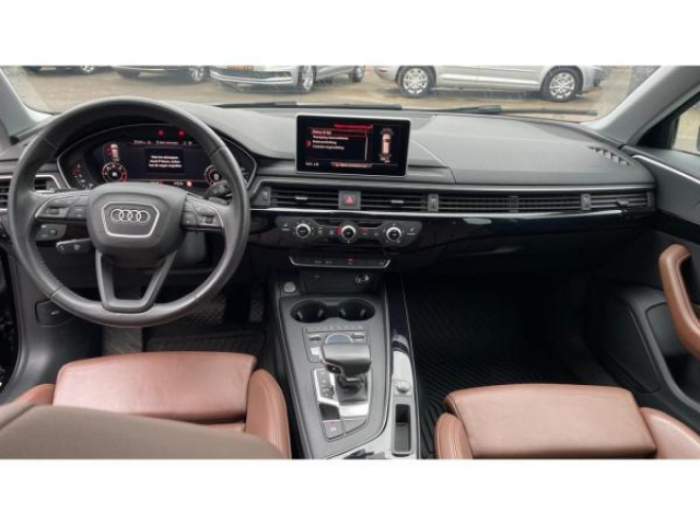 AUDI A4 AVANT Business 35 TDI 150cv S-tronic + Audi virtual cockpit + Sellerie Cuir