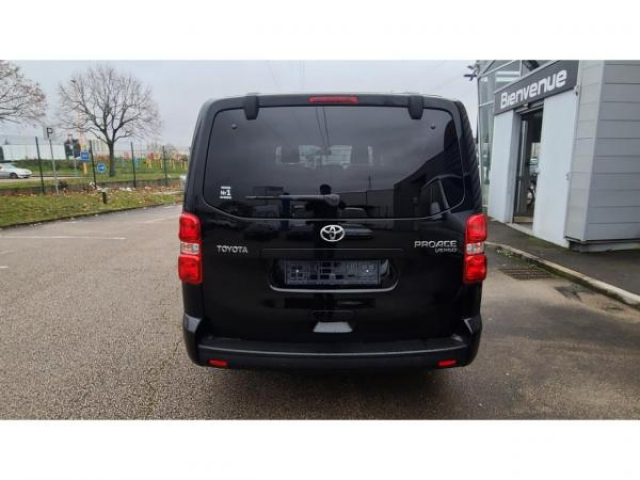 TOYOTA PROACE Verso Verso Long Dynamic 177cv 2.0 D-4D BVA 8places TVA RECUPERABLE PAS DE MALUS