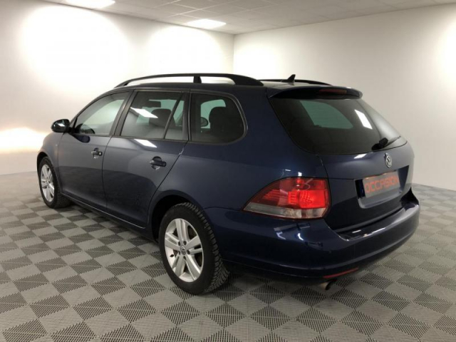 VOLKSWAGEN Golf SW Match 1.6 TDI 105cv + Sieges avant chauffants + Aide au stationnement AV/AR + Clim auto