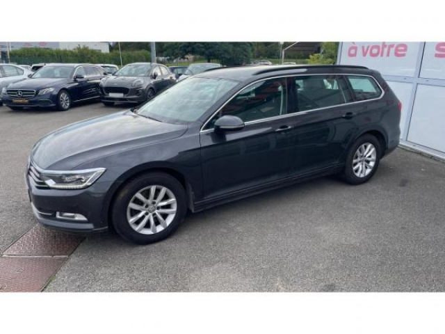 VOLKSWAGEN Passat SW Confortline Business 1.6 TDI BlueMotion 120cv DSG7