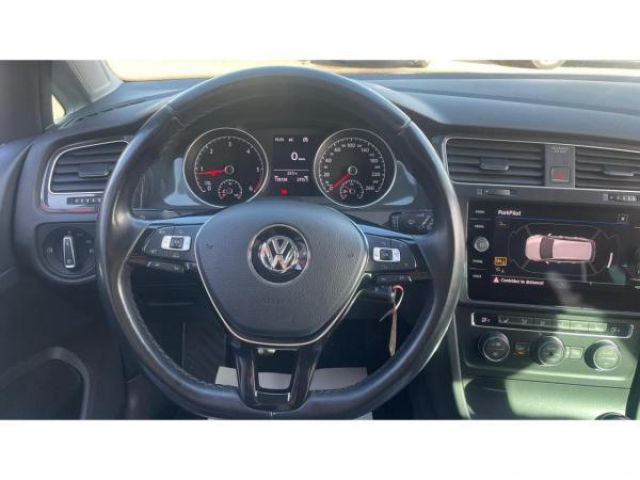 VOLKSWAGEN Golf SW Business 1.6 TDI 115cv + Aide au stationnement avant et arrière + Sièges chauffants AV