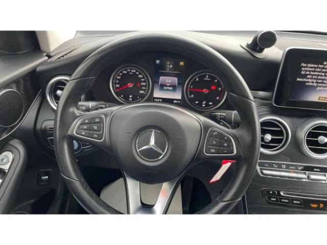 MERCEDES GLC Launch Edition 4-Matic 220d 163cv BVA 9G-Tronic + TOIT PANORAMIQUE + SIEGES AVANT CHAUFFANTS