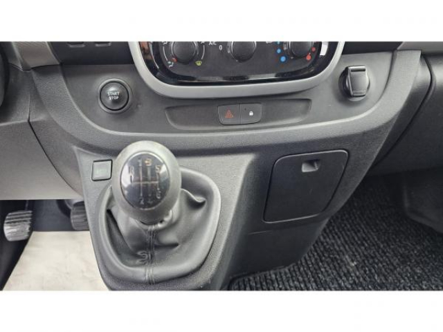 RENAULT TRAFIC Grand Confort 3 Places 1.6 dCi 125cv L1H1 + Camera de Recul TVA RECUPERABLE