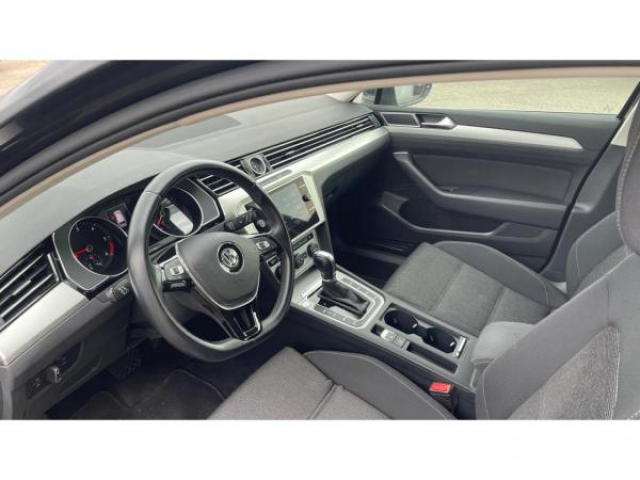 VOLKSWAGEN Passat SW Confortline Business 1.6 TDI BlueMotion 120cv DSG7