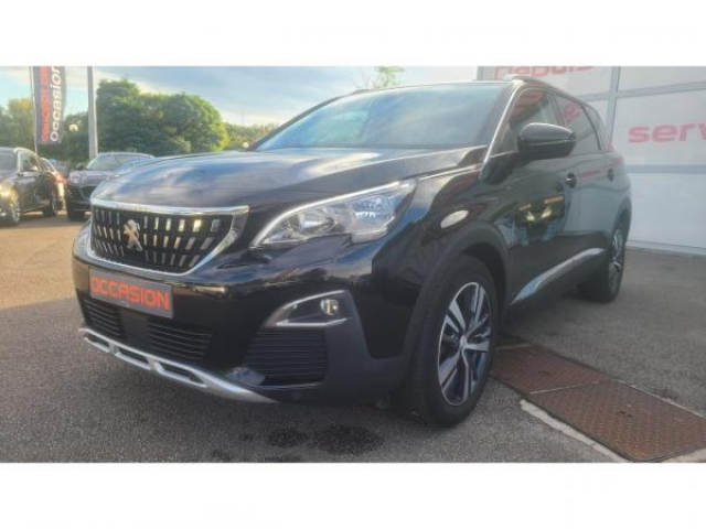 PEUGEOT 5008 Allure 1.5 BlueHDi 130cv + ATTELAGE