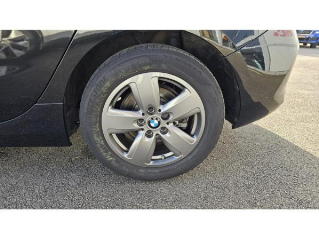 BMW SERIE 1 Business 116d BVA