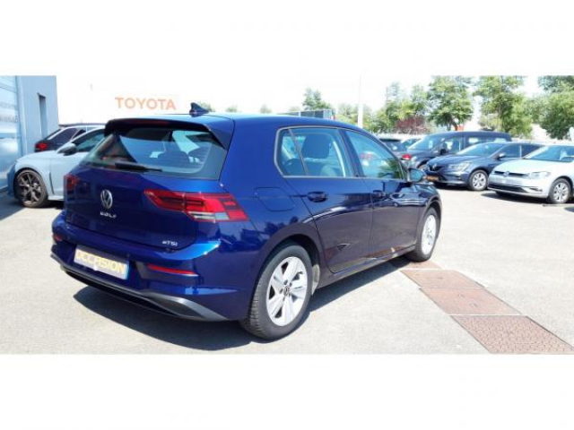 VOLKSWAGEN GOLF Life 1.5 eTSI 150cv DSG7