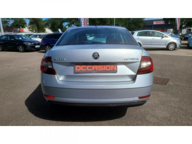 SKODA OCTAVIA AMBITION 1.6 TDI 116cv + CLIM AUTO + RADAR AV et AR