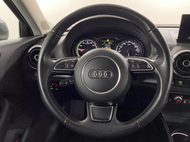 AUDI A3 SPORTBACK Ambition Luxe E-tron 204cv S-Tronic