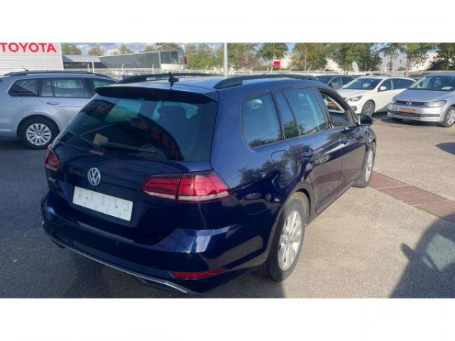 VOLKSWAGEN Golf SW Business 1.6 TDI 115cv + Aide au stationnement avant et arrière + Sièges chauffants AV