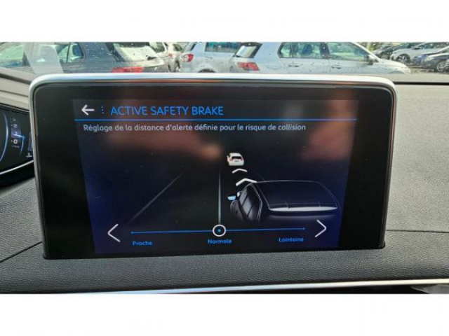 PEUGEOT 5008 Active 1.5 BlueHDi 130cv + Pack City 1 + Pack Drive Assist