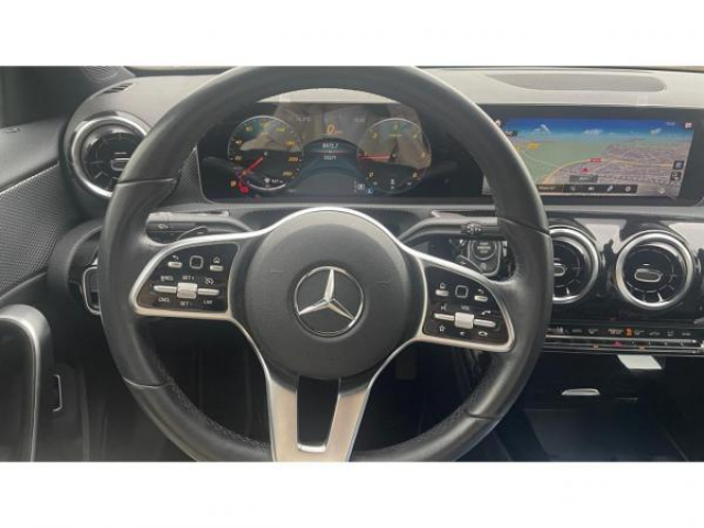 MERCEDES CLASSE A BERLINE 180d 7G-DCT Style Line + GPS grand écran couleur + Caméra de recul + SimiliCuir