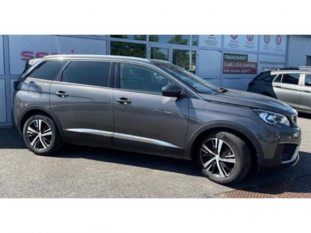 PEUGEOT 5008 Allure 1.5 BlueHDi 130cv EAT8 + Attelage + Roue de secours + Hayon électrique