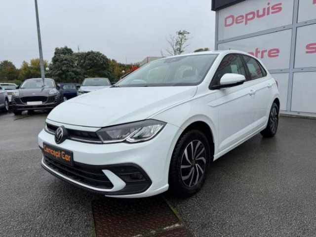 VOLKSWAGEN POLO 1.0 TSI 95cv + Climatisation + Antibrouillards avant à LED + Jantes 15 + Roue de Secours