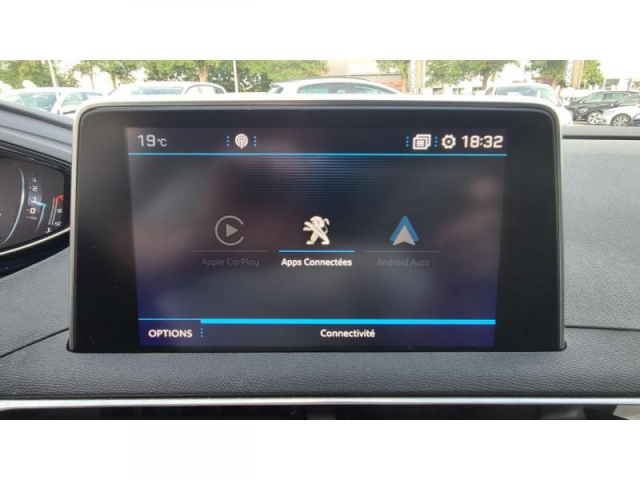 PEUGEOT 5008 Allure 1.5 BlueHDi 130cv + ATTELAGE