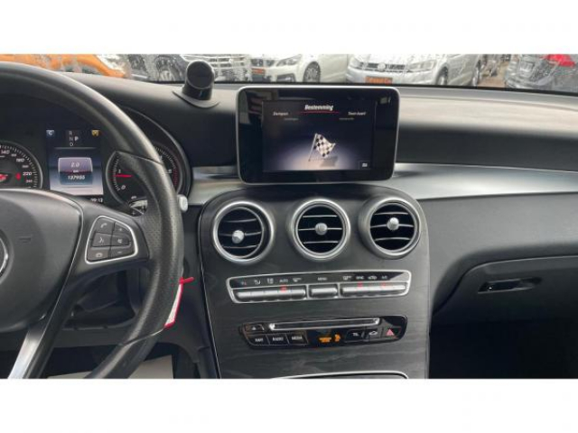 MERCEDES GLC Launch Edition 4-Matic 220d 163cv BVA 9G-Tronic + TOIT PANORAMIQUE + SIEGES AVANT CHAUFFANTS