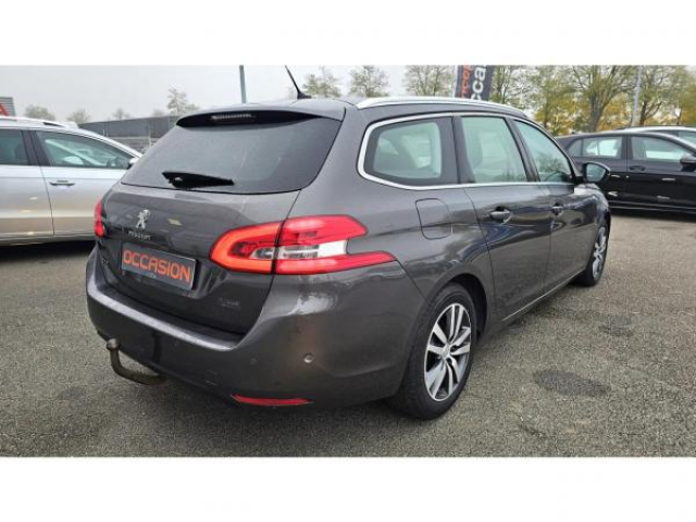 PEUGEOT 308 SW ALLURE PACK 1.5 BlueHDi 130cv + Attelage + Toit pano + PACK CUIR + SIEGES AV ELECTRIQUE CHAUFFANT