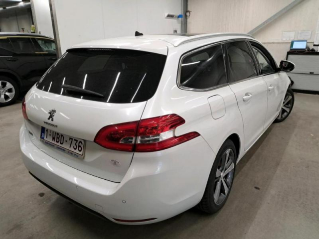 PEUGEOT 308 SW Allure 1.5 BlueHDi 130cv + TOIT PANORAMIQUE