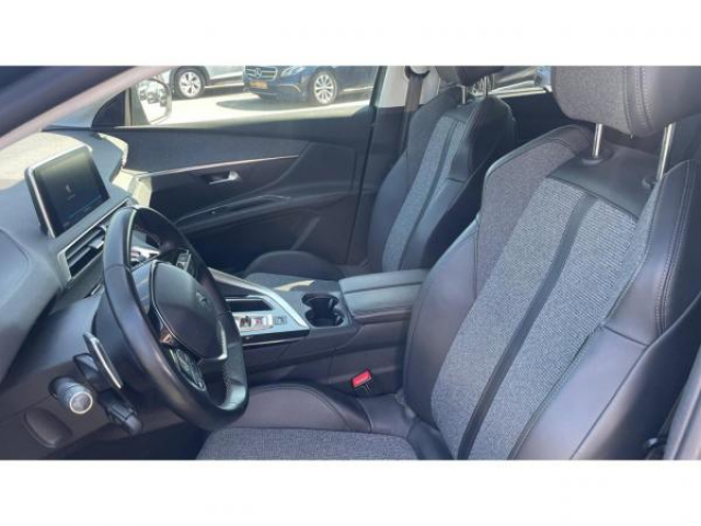 PEUGEOT 5008 Allure 1.5 BlueHDi 130cv EAT8 + Attelage + Roue de secours + Hayon électrique