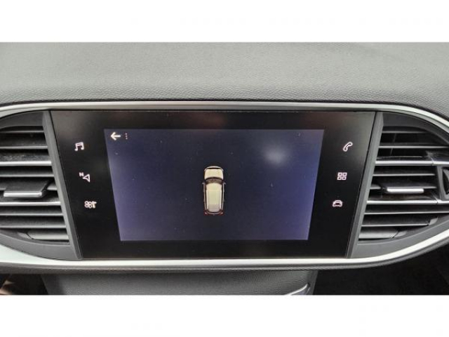 PEUGEOT 308 SW Active Pack 1.5 BlueHDi 130cv + Navigation 3D