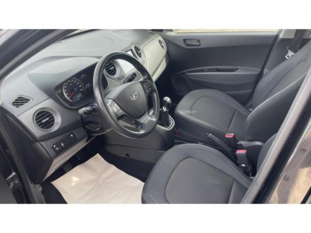 HYUNDAI i10 Intuitive 1.0 66cv + NAVIGATION TOMTOM + CARPLAY + JANTE ALU