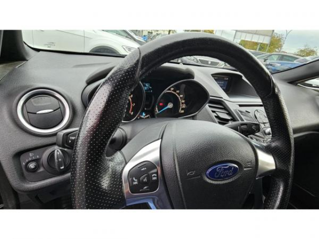 FORD FIESTA ST-Line 1.0 EcoBoost 100cv + Echappement MILLTEK Sport + VITRE AR SURTEINTE + JANTE 16