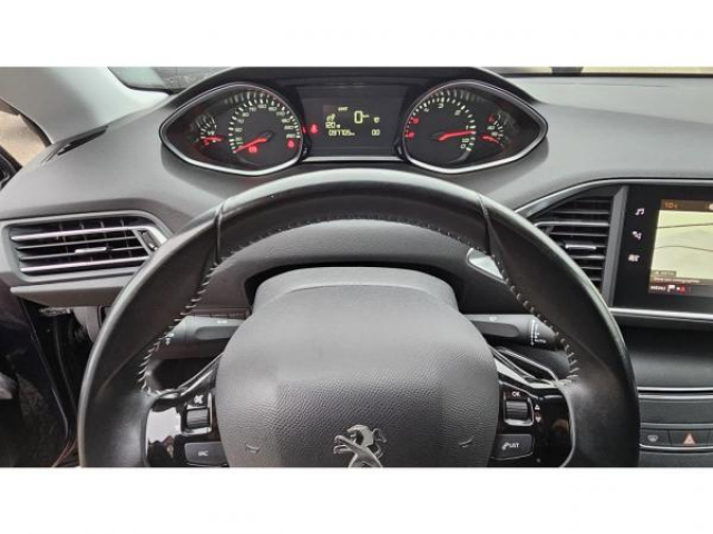 PEUGEOT 308 SW Active Pack 1.5 BlueHDi 130cv + Navigation 3D