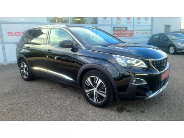 PEUGEOT 5008 Allure 1.5 BlueHDi 130cv + ATTELAGE