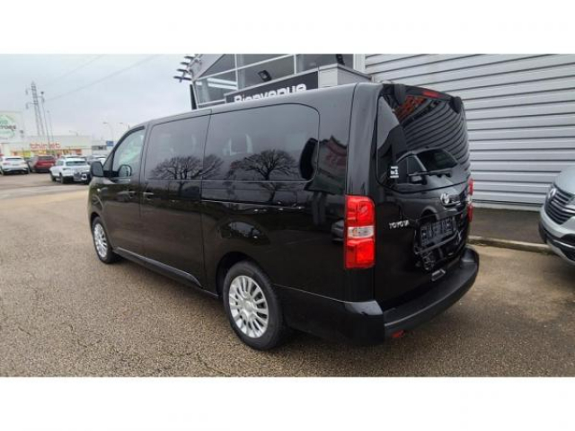 TOYOTA PROACE Verso Verso Long Dynamic 177cv 2.0 D-4D BVA 8places TVA RECUPERABLE PAS DE MALUS