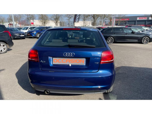 AUDI A3 Attraction  1.6 TDI 105cv