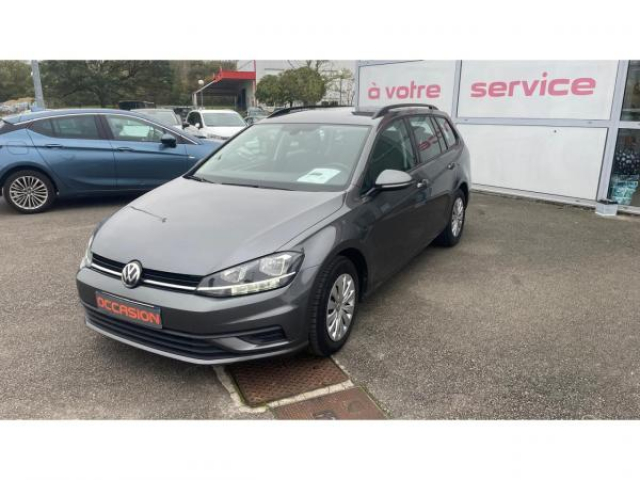 VOLKSWAGEN Golf SW Trendline 1.6 TDI 90cv + Aide au stationnement avant/arrière + Attelage