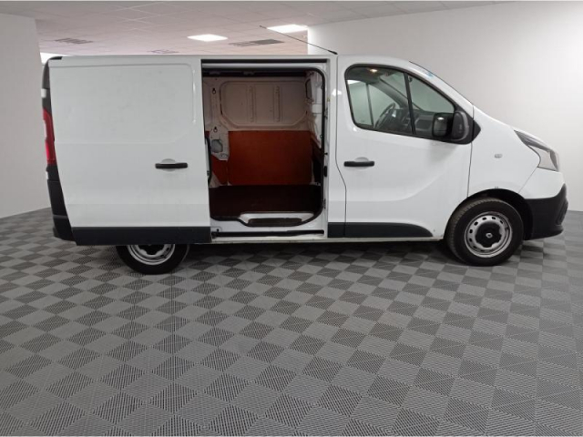 RENAULT TRAFIC 1.6 dCi 95cv Fourgon Confort L1H1 TVA RECUPERABLE