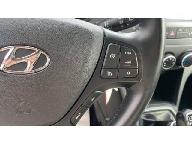 HYUNDAI i10 Intuitive 1.0 66cv + NAVIGATION TOMTOM + CARPLAY + JANTE ALU